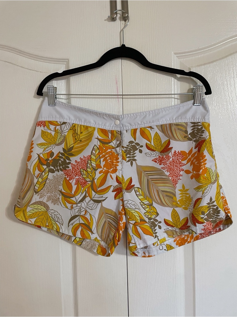 Hosa Retro Tropical Leaf Print Board Shorts White Orange Yellow XL / 32"